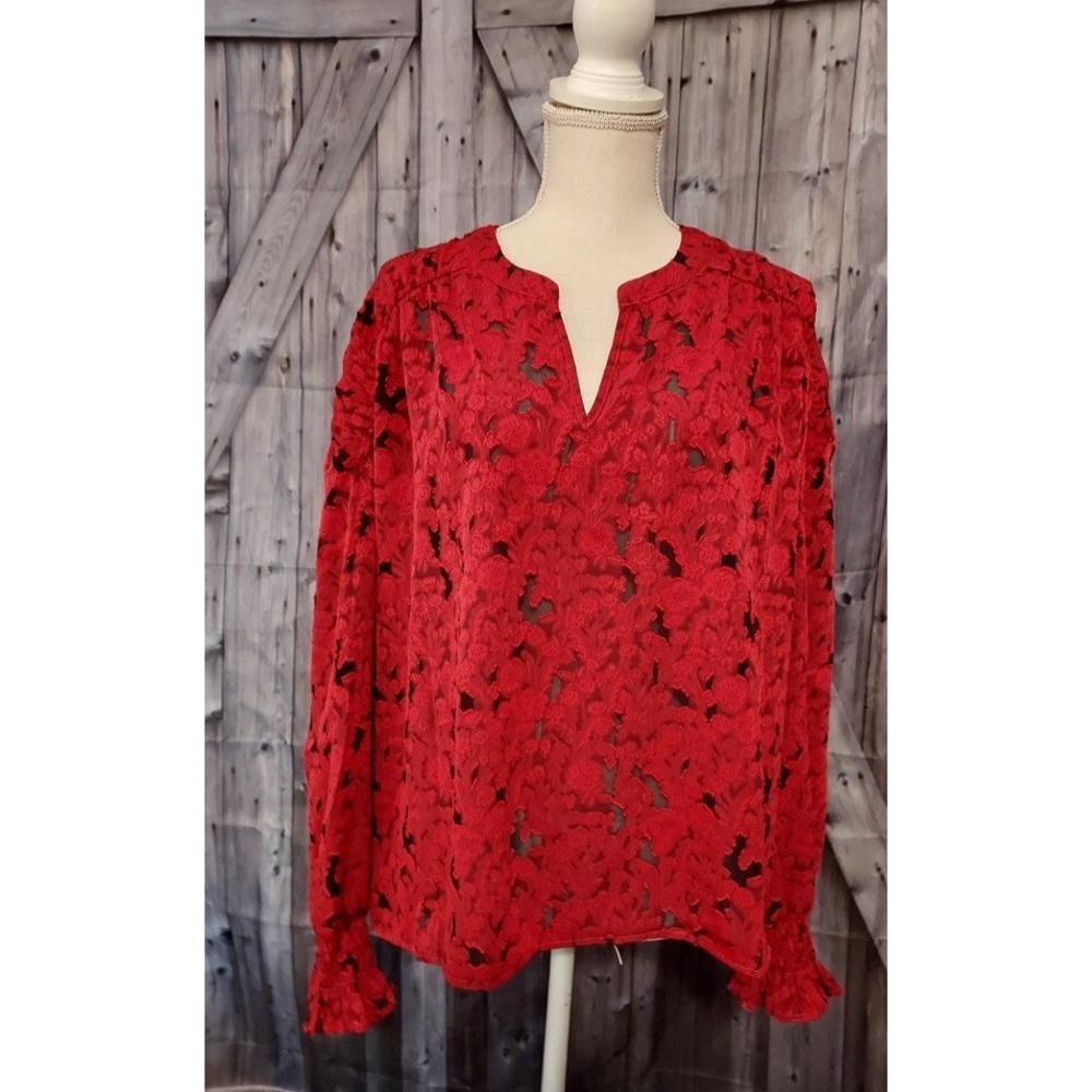 Cupio, Women's‎ Size Medium Red Lace Floral Blouse, Long Sleeve, NWT